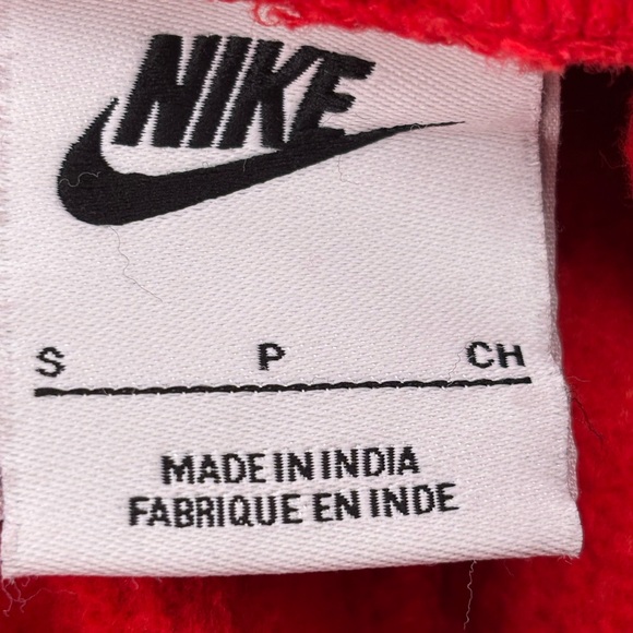NIKE Red Club Fleece Joggers Size Small - Picture 3 of 3